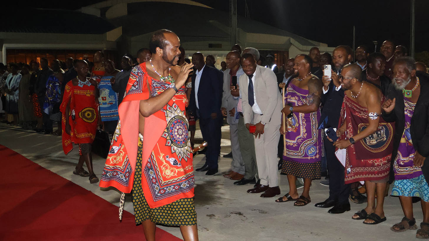 His Majesty King Mswati III waves to well-wishers before departing from King Mswati III International Airport for the 9th Southern African Customs Union (SACU) Summit in Cape Town, South Africa, yesterday.